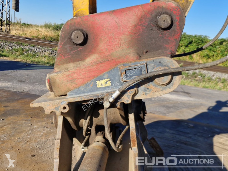 جرافة JCB