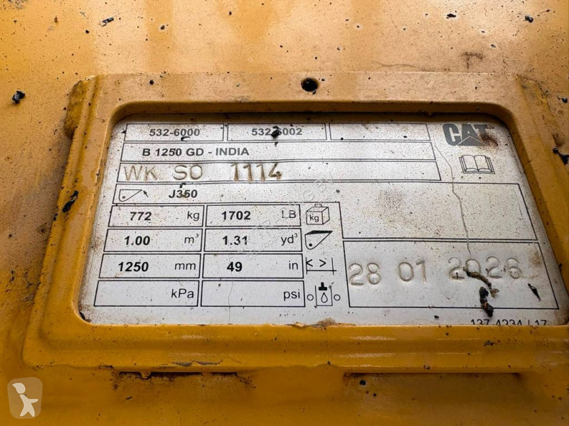 Rýpadlo Caterpillar 321 (New / Non CE + EPA)