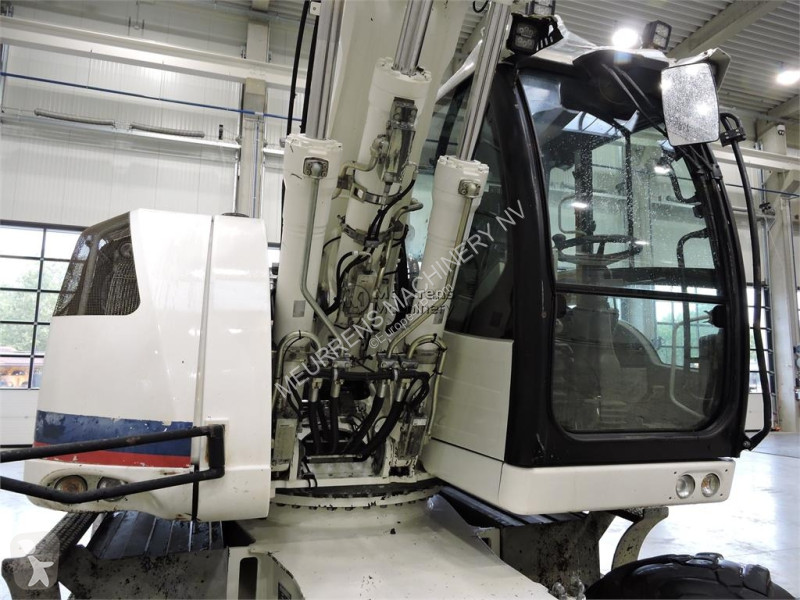 جرافة Liebherr A918
