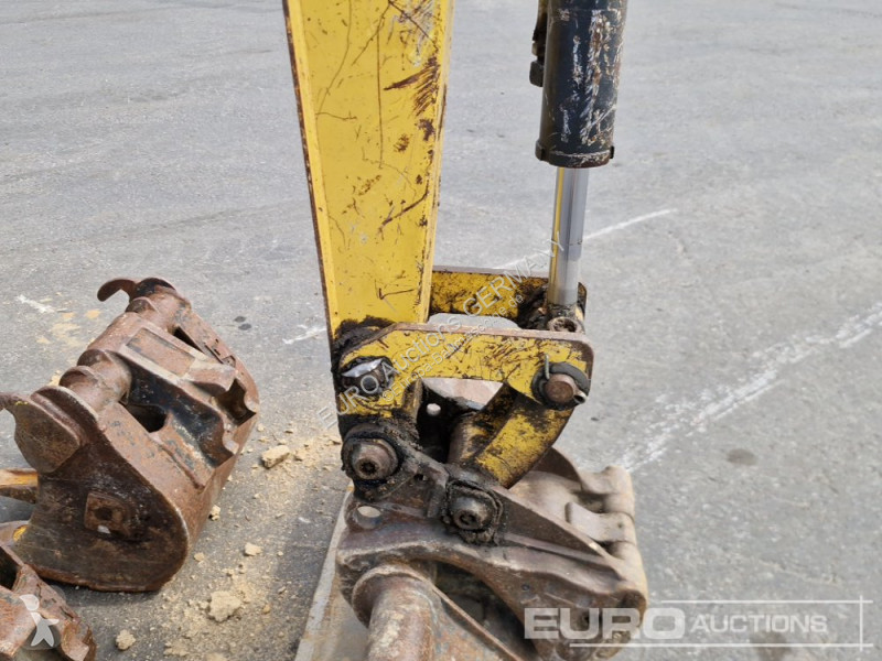 جرافة Yanmar SV08-1A(S)