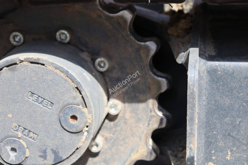 جرافة Komatsu PC16R-3HS