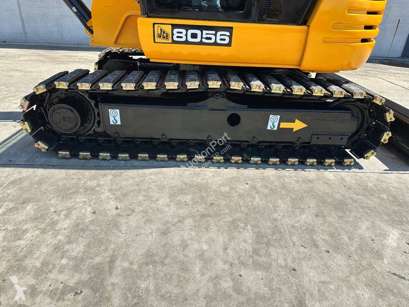 Rýpadlo JCB 8056