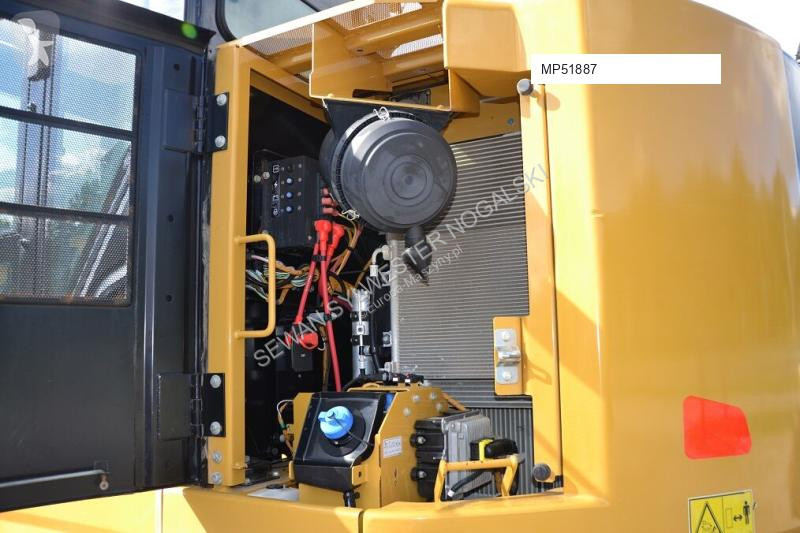 Excavator Caterpillar 325FL