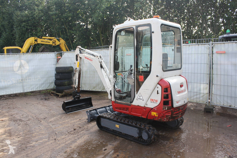 Rýpadlo Takeuchi TB216