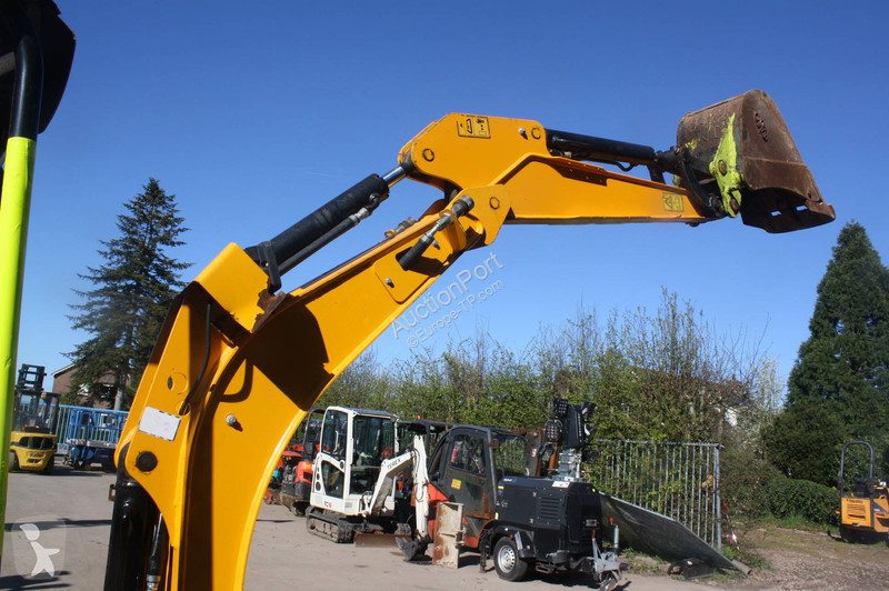 جرافة JCB 19C-1 E
