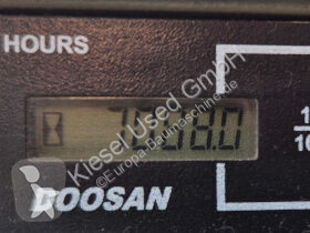 جرافة Doosan 5