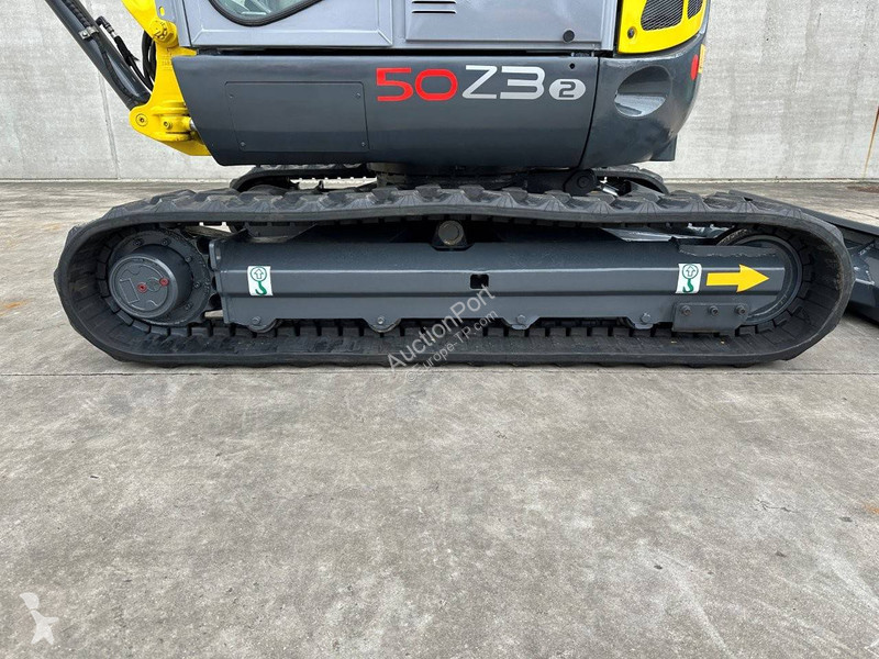 جرافة Neuson 50Z3