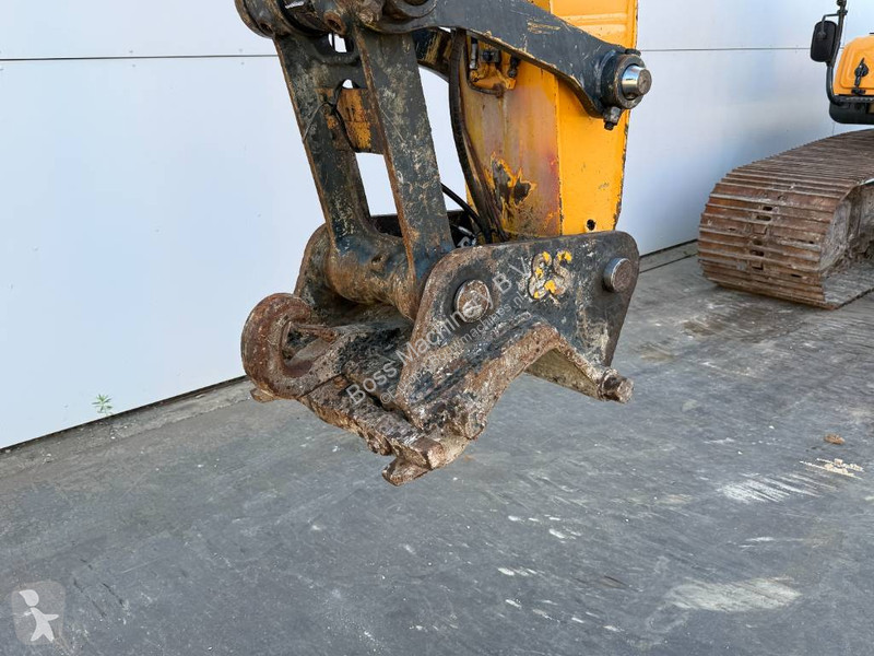 جرافة Hyundai - 360° Camera / Automatic Greasing