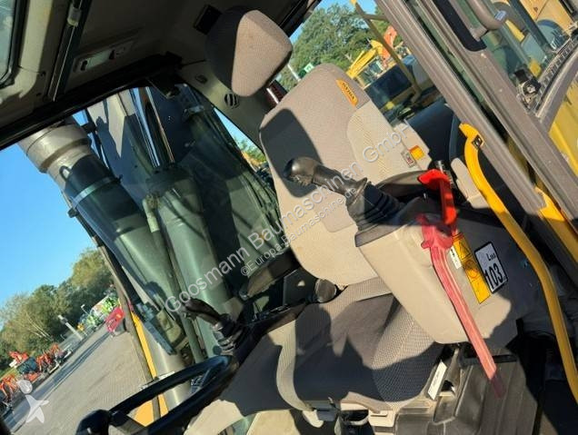 جرافة Volvo