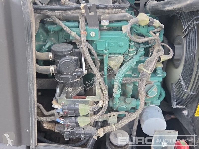 Багер Volvo ECR50F