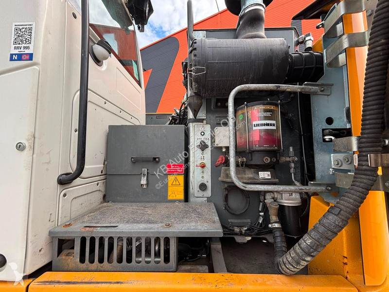 Экскаватор Liebherr R 920 Compact TILTROTATOR /...