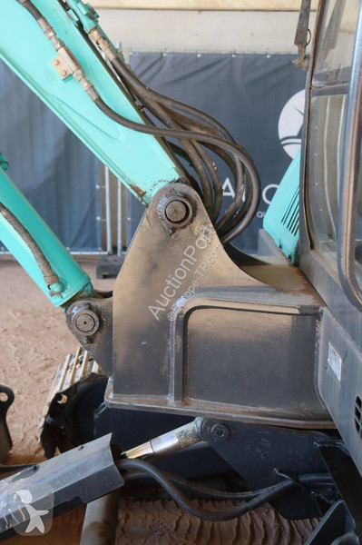 Excavator Kobelco C