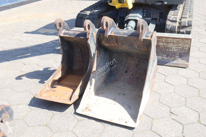 Lopatový nakládač Neuson EZ50