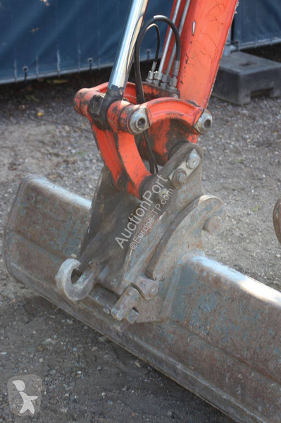 Багер Kubota