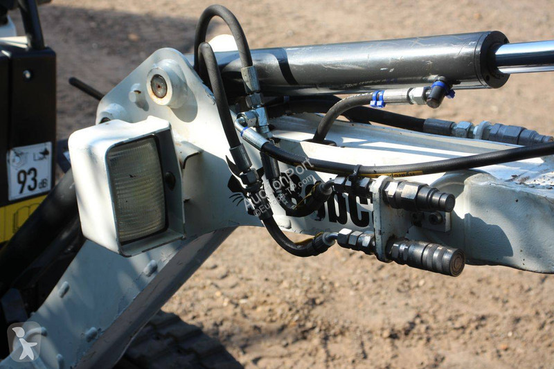 Багер Bobcat Z