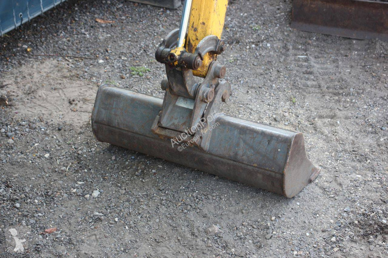 جرافة Yanmar E10SR
