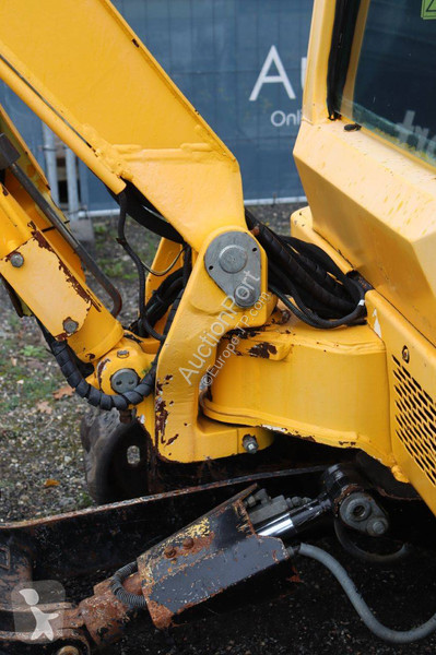 جرافة Yanmar 4
