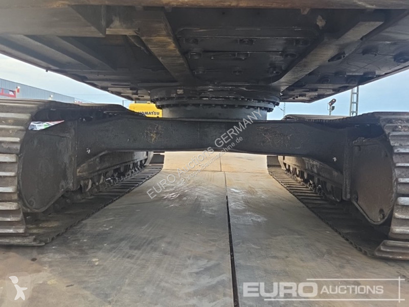Екскаватор Volvo