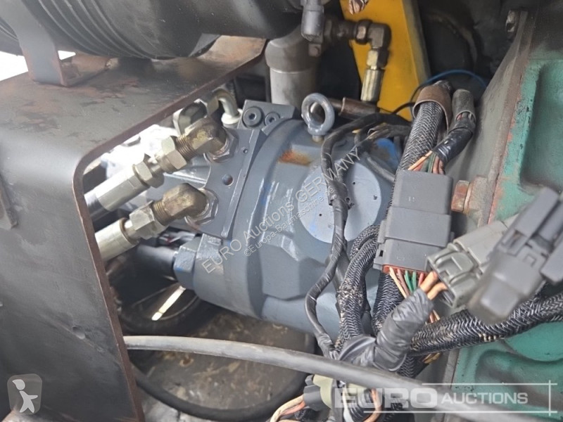 Багер Volvo EC60C