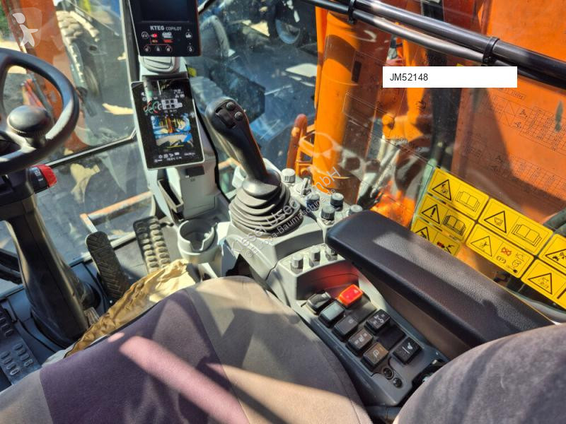 Екскаватор Hitachi