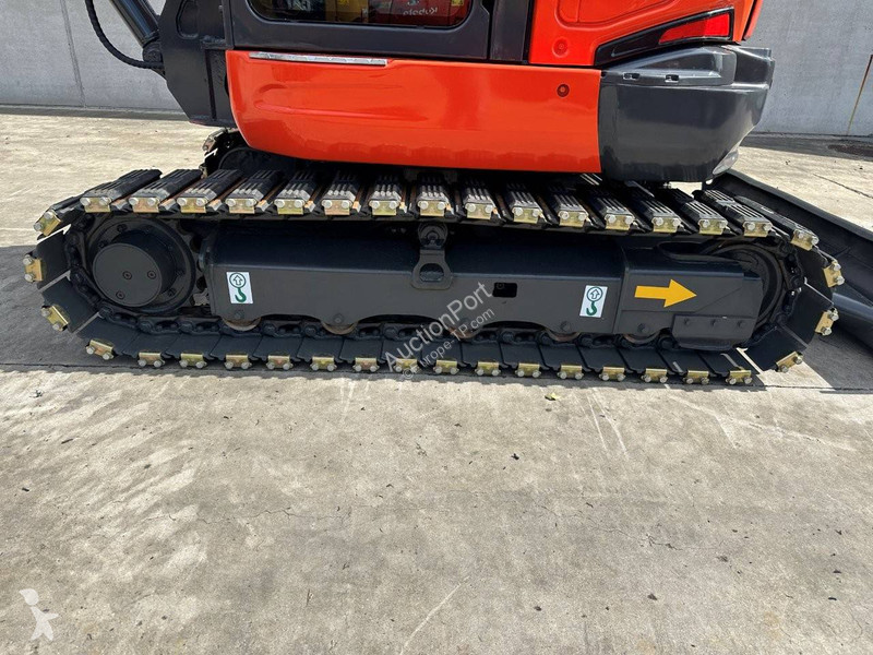 Excavadora Kubota KX165-5