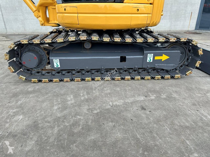 Екскаватор Komatsu
