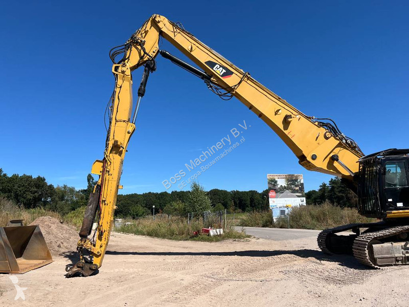 Graafmachine Caterpillar F UHD - 24 meter INCL...