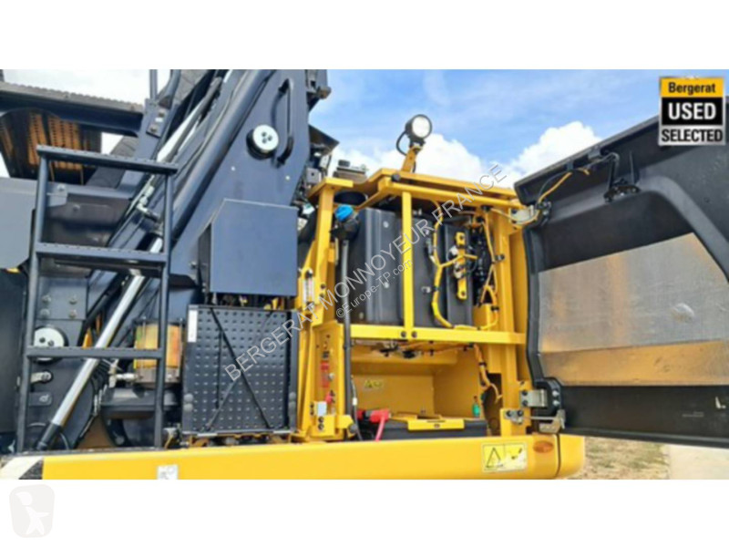 Escavadora Caterpillar MH3024