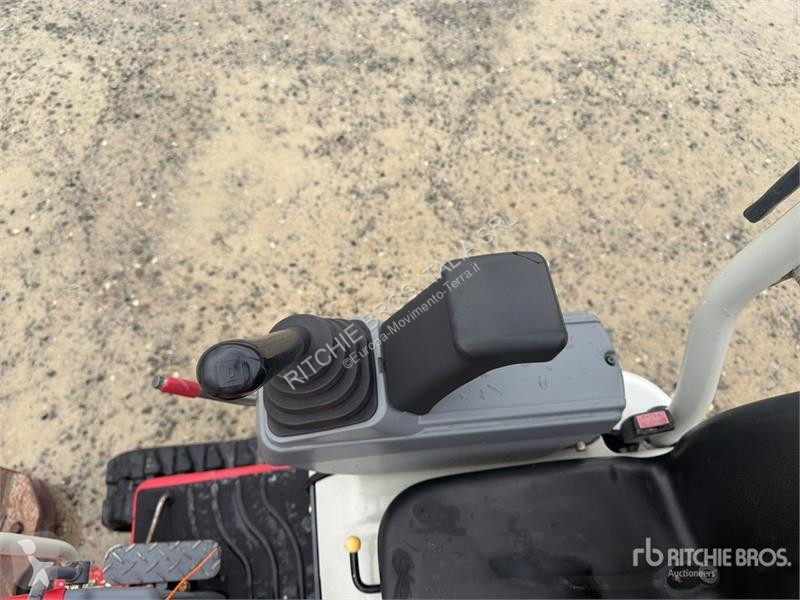 Экскаватор Takeuchi TB210R Mini Excavator