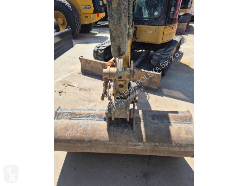 Escavadora Caterpillar 303.5E2CR