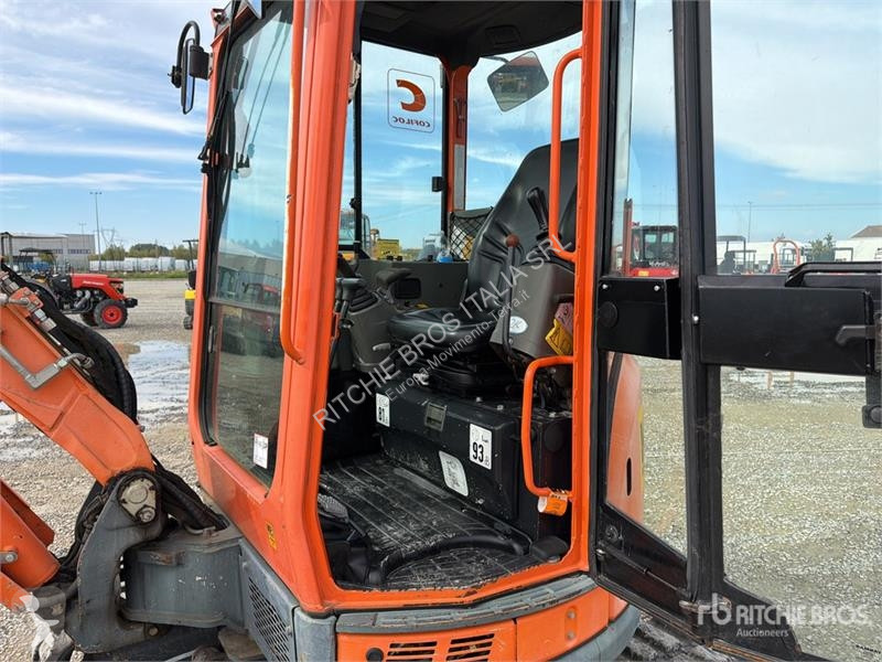 Escavadora Yanmar ViO33U Mini Excavator