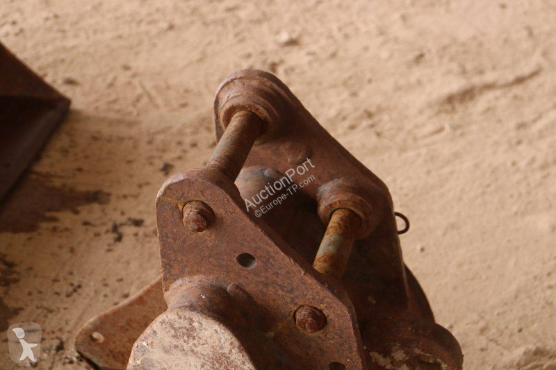 جرافة Kubota -3EU