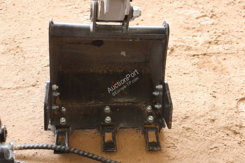 جرافة Nuoman NM-E12