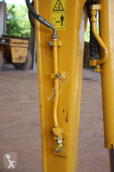 Excavadora Komatsu 7