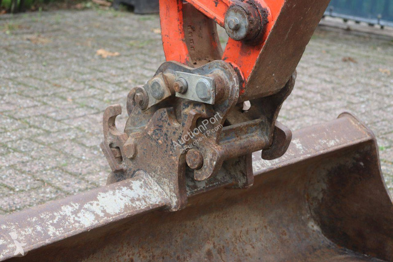 Excavadora Kubota KX030-4