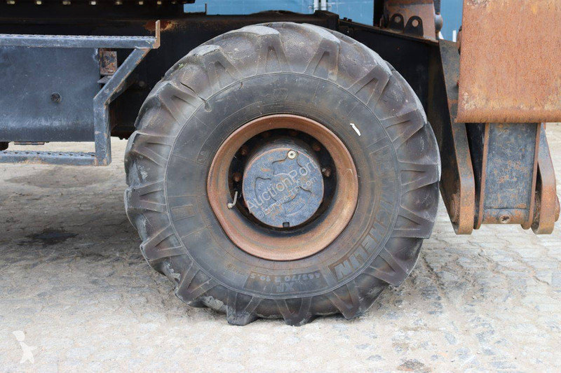 جرافة JCB