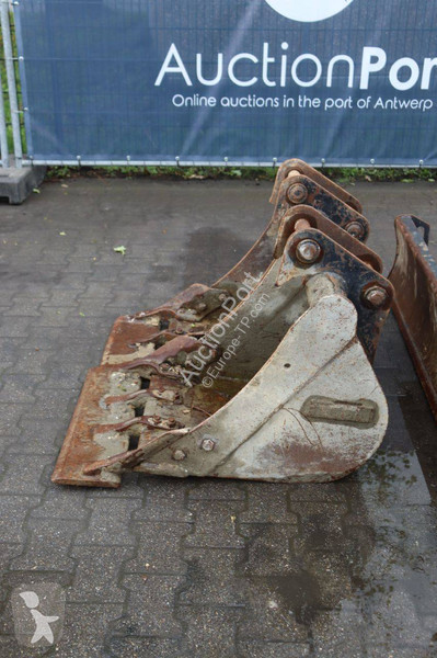 Excavadora Komatsu PC55MR-5E0