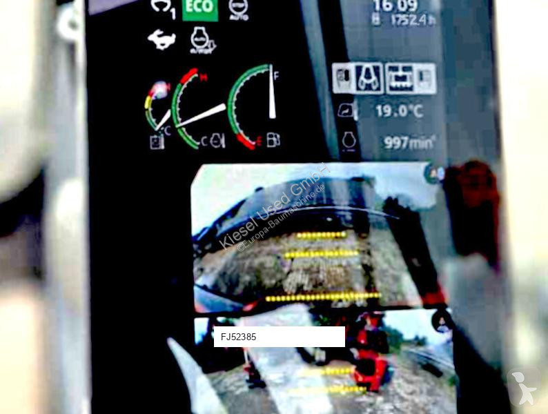 جرافة Hitachi 7