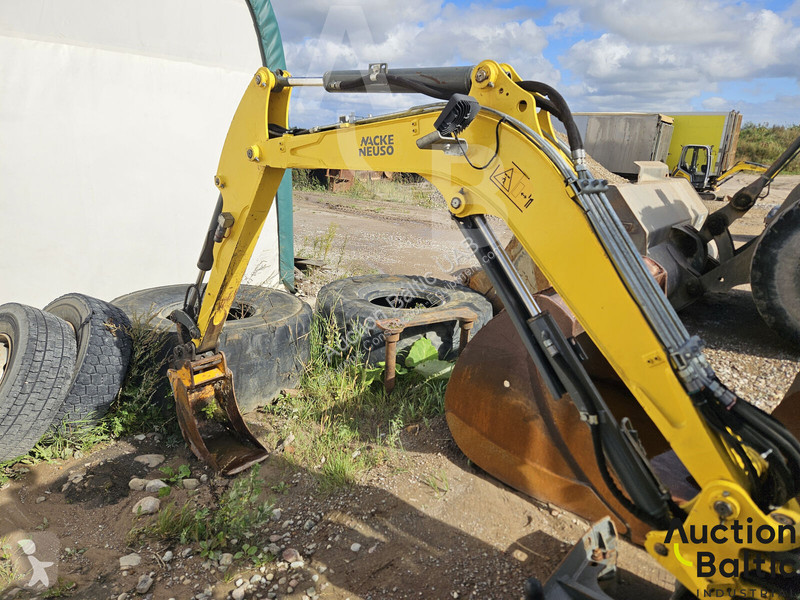 جرافة Wacker Neuson