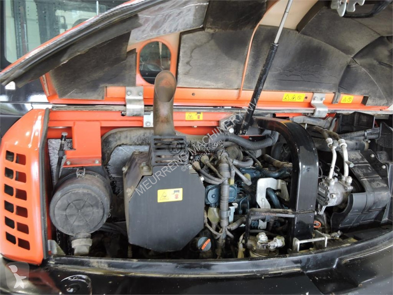 جرافة Kubota KX080-4