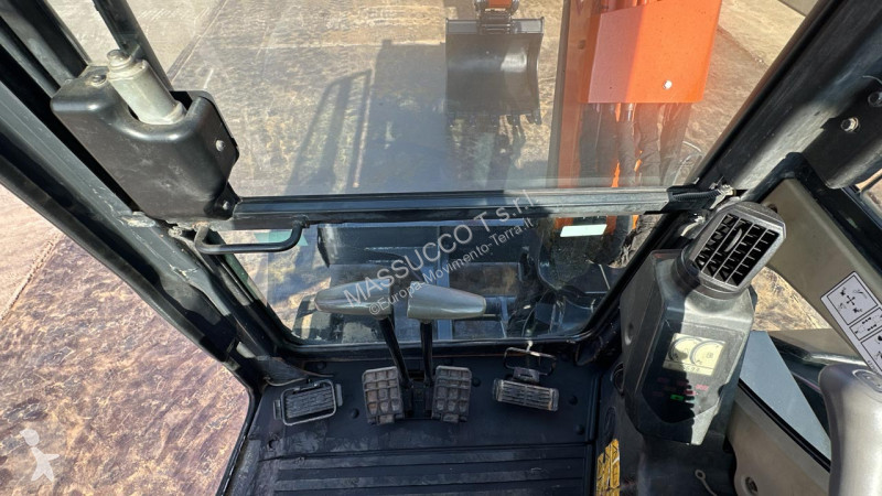 جرافة Hitachi CLR
