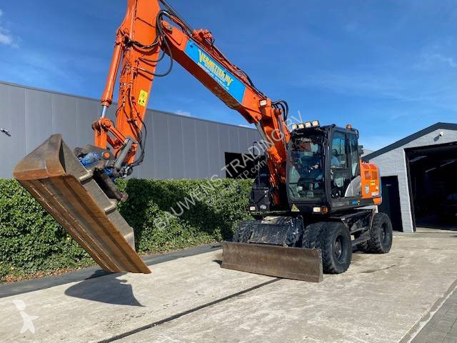 Skovel Hitachi 140 W-6