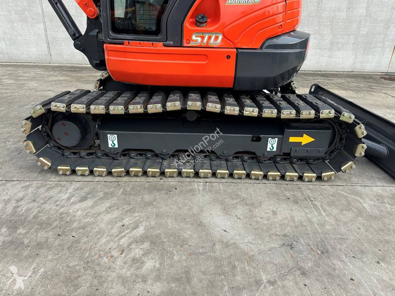 Skovel Kubota SZ
