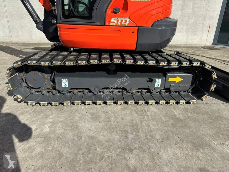 Skovel Kubota SZ