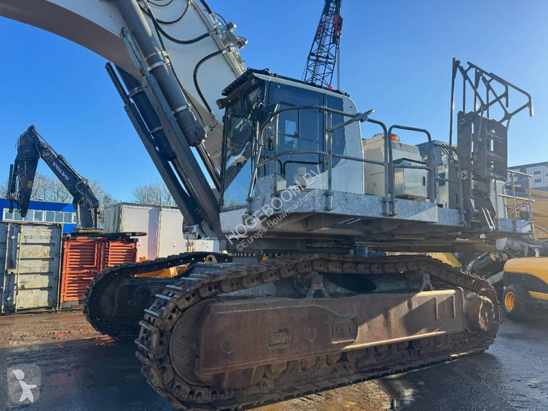 Escavadora Liebherr B