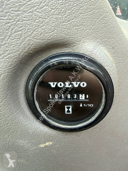 جرافة Volvo L