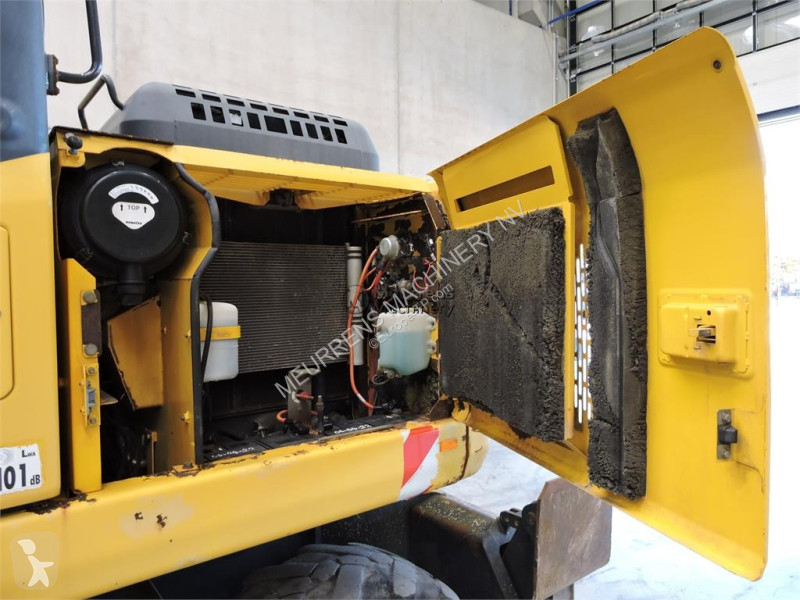 Pelle Komatsu PW140