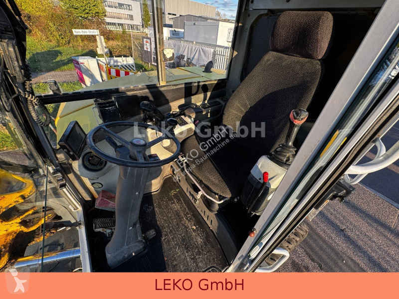 Pelle Wacker Neuson Neuson EW100 Mit Drei Löfffeln