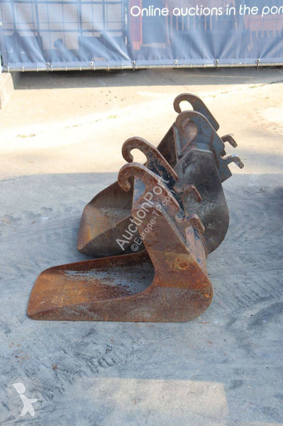 جرافة Kobelco SK25SR