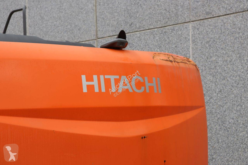 Pelle Hitachi